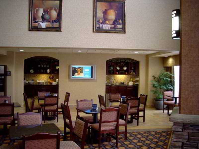 Hampton Inn & Suites Boise-Meridian Restaurant photo
